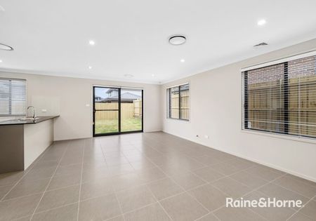 Modern Living in The Ponds - Photo 2