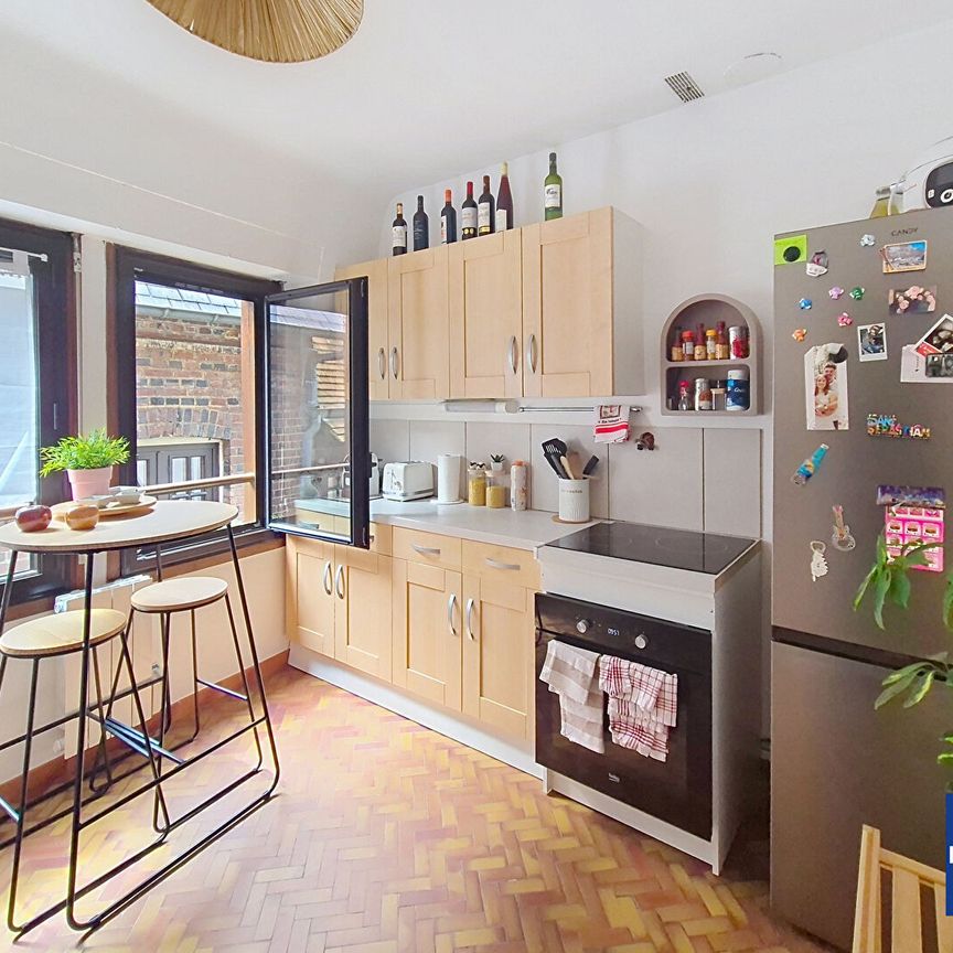 Apartment - Photo 1