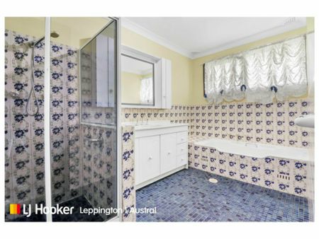 COZY FAMILY HOME - Photo 4