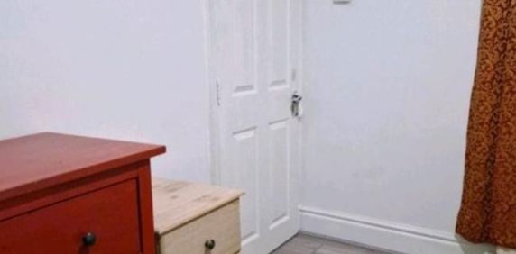 Room in a Shared House, Paget Road, IG1 - Photo 2