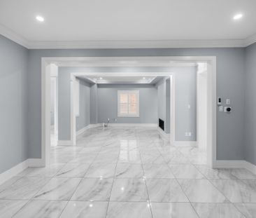 For Lease - 35 Tyndall Drive, Bradford West Gwillimbury, Ontario - Photo 2