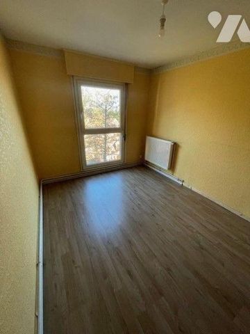 SAINT SAULVE, avenue du Dteur Schweitzer, appt type III offrant: Hall avec vestiaire, salon/s... - Photo 2