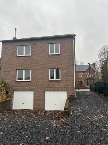 Gezellig en mooi gerenoveerd appartement met 2 slaapkamers en privé-garage op toplocatie in Dilsen-stokkem. - Photo 5