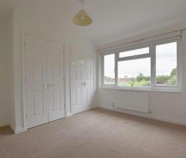 Willow Road, Redhill, RH1 - Photo 3