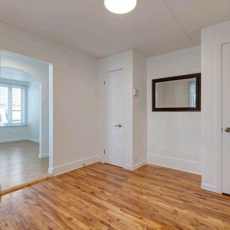 Grand 5 ½ avec sous-sol - Photo 4