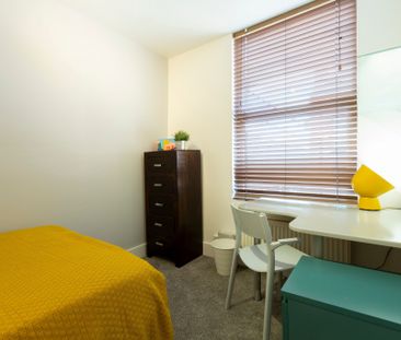 Archery Terrace, Hyde Park, Leeds - Photo 5