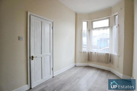4 bedroom terraced house to rent - Photo 4