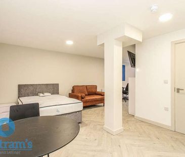 All Bills Included! Available January! Studios, Victoria Street, De... - Photo 6