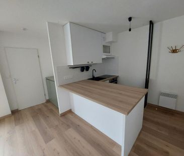 Location Appartement 2 pièces 33m² DEVILLE LES ROUEN 76250 - Photo 2