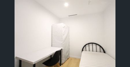 SPACIOUS ONE BEDROOM APARTMENT AT THE DUO BUILDING - Photo 4