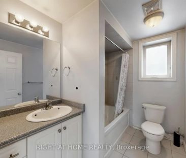 218 MAIN STREET N - Photo 2