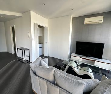1 bedroom furnished apartment in the heart of the city - Photo 4