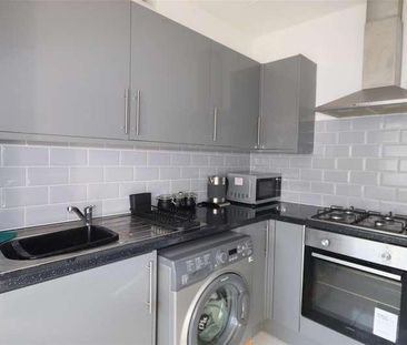 Westcliff-on-sea, SS0 - Photo 3