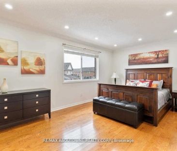 Detached Home For Lease | W9245835 - Photo 4