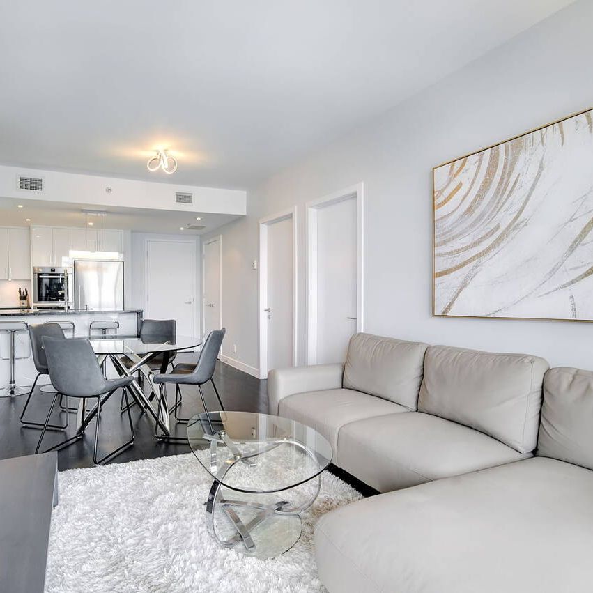 Charming furnished apartment for rent in the Town of Mount Royal. - Photo 1