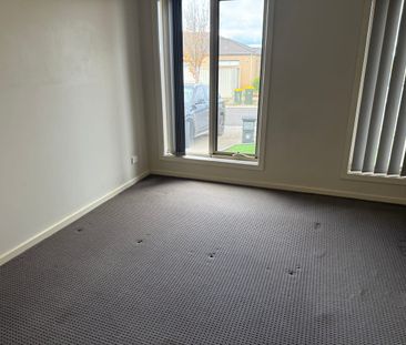 THREE BEDRROM HOUSE in Prime Location Close T0 Good News Lutheran &... - Photo 4