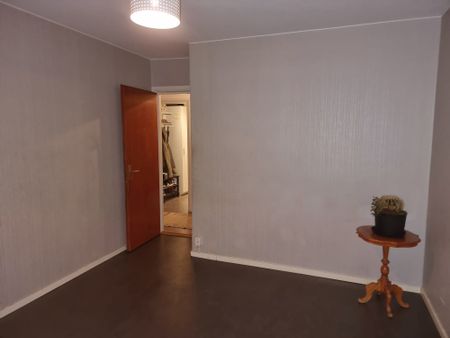 Friherregatan, Hässelby - Photo 2