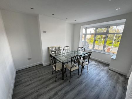 3 bedroom semi-detached house to rent - Photo 3