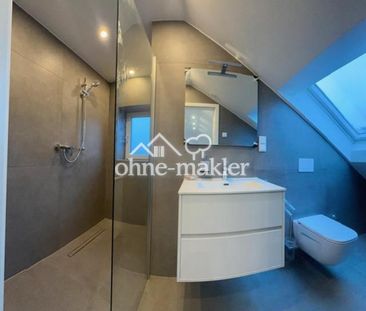 ERSTBEZUG ! Hochwertig sanierte 1- Zimmer Dachgeschoss-Wohnung mit ... - Foto 2