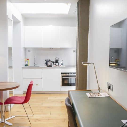 Studio for rent in Donnybrook, Dublin - Photo 1