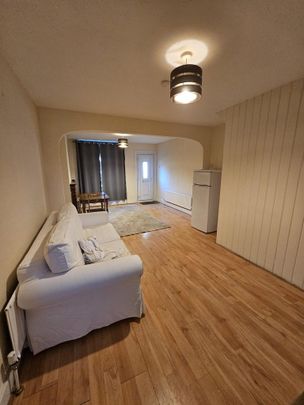 2 bedroom house to rent - Photo 1