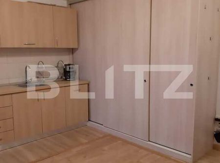 Apartament 1 camera, 38 mp, zona Eroilor, loc de parcare - Photo 5