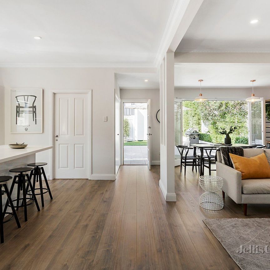 76 Andrew Street, Windsor - Photo 1