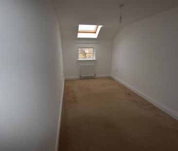 3 bedroom maisonette to rent - Photo 4