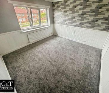 Warstones Drive, Wolverhampton, WV4 - Photo 3