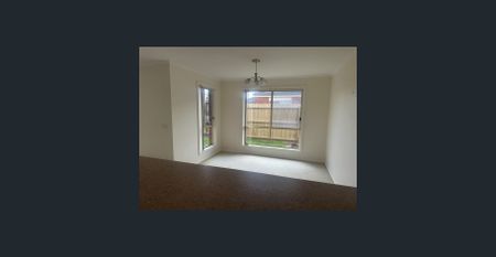 Cosy, Convenient & Low-Maintenance Unit - Photo 2