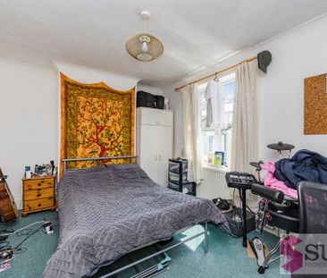 4 bedroom terraced house to rent - Photo 4