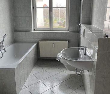 Ihre neues Zuhause mit vorteilhafter Raumaufteilung und viel Grün! - Photo 4