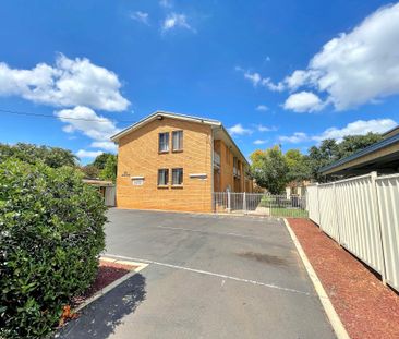 Tidy & Peaceful Unit in South Dubbo - Photo 3