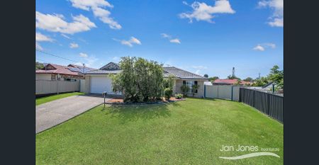 LARGE FAMILY HOME WITH BOAT/CARAVAN ACCESS! - Photo 5