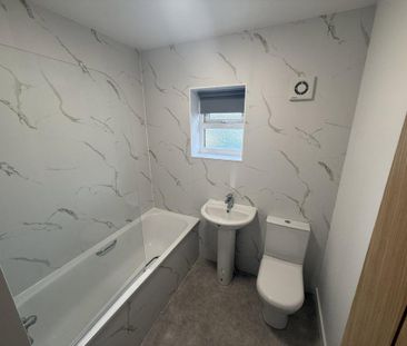 2 bedroom detached house to rent - Photo 5