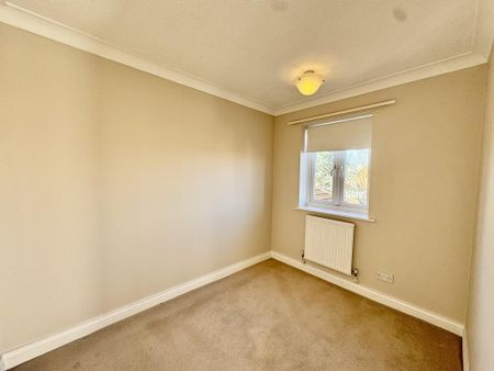 4 bedroom detached house to rent - Photo 5