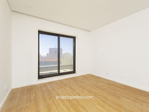 Moradia Isolada T4+1 - Photo 1