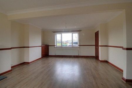 3 bedroom semi-detached house to rent - Photo 3