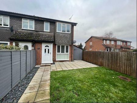 1 bedroom semi-detached house to rent - Photo 2