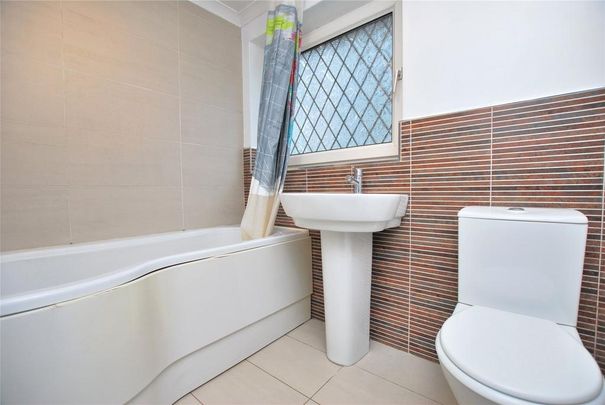 3 bedroom detached house to rent - Photo 1