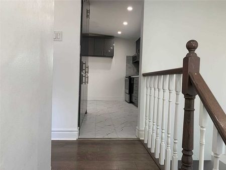 For Lease - 8 Ronaldshay Avenue, Hamilton, Ontario - Photo 2