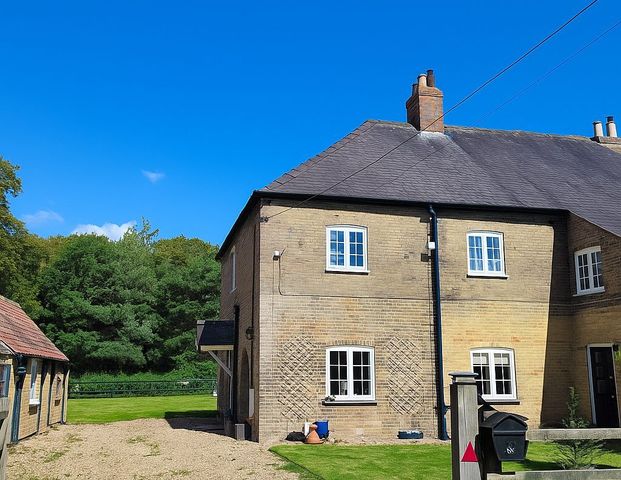 Home Farm Cottage, Little Limber - Photo 1