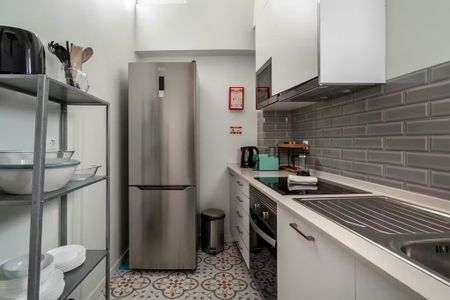 Rua de Santo Estêvão, Lisbon, Lisbon 1100-405 - Photo 4