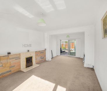 3 bedroom semi-detached bungalow to rent - Photo 1