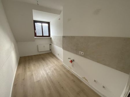 Ab sofort! Großzügige 3-Zimmer-Wohnung mit Laminat in Dortmund Dorstfeld - Photo 3