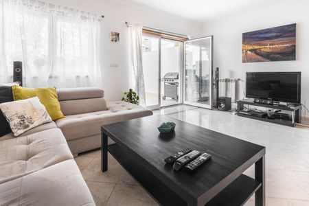 Excelente apartamento T2 em Condomínio Fechado na Parede - Photo 3