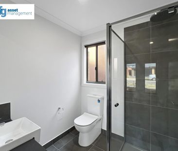 Brand New Modern 4-Bedroom Be The First Ever Tenant! - Photo 5