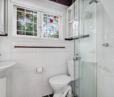 Timeless Cottage Charm in the Heart of Erskineville Village - Photo 5