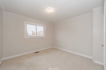 For Lease - 1694 Heritage Way, Oakville, Ontario - Photo 4