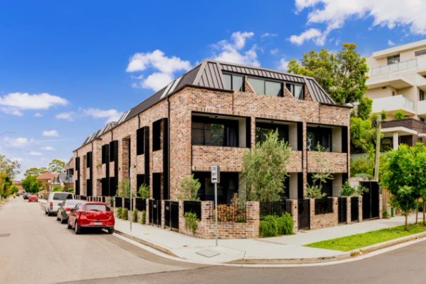 Ashfield, Sydney - Photo 1